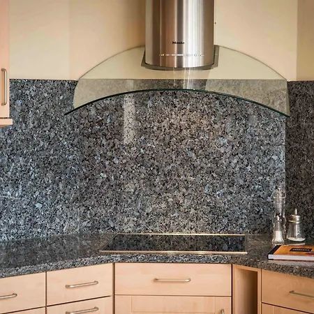 アパート Sunshine サース フェー